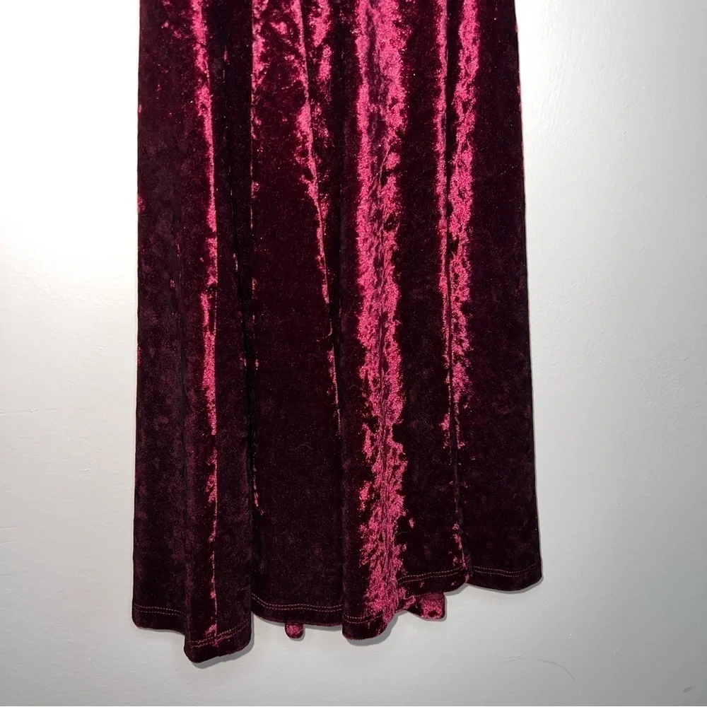 Altar’d State Hennepin Velvet Dress in Wine Tasting Size Small NWT